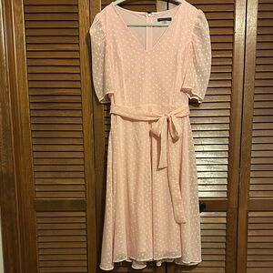 Tommy Hilfiger Light Pink Polka Dot Midi Dress w/ Puff Sleeves | Size 6